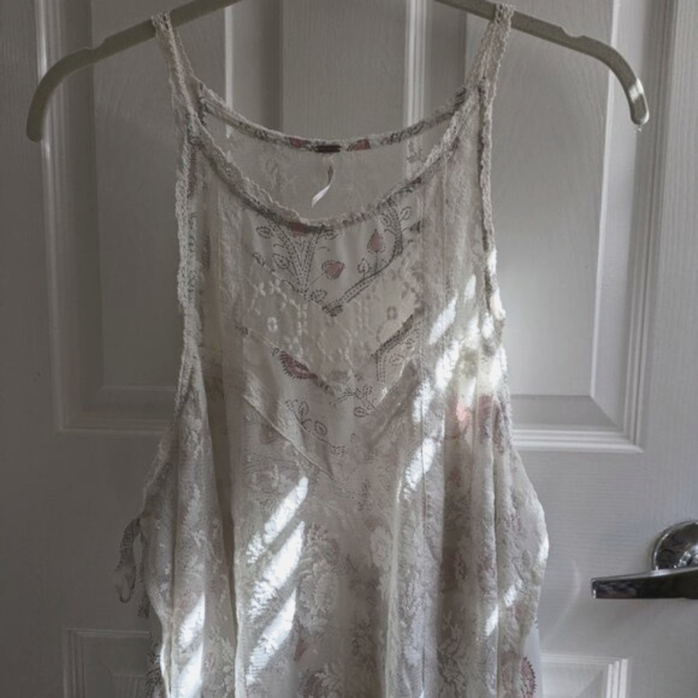Free People lace tank camisole flowy open sides w/ ties Sz M